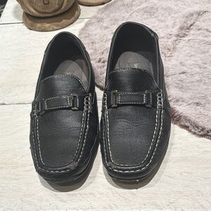 Elegant Black Leather Loafers for Men